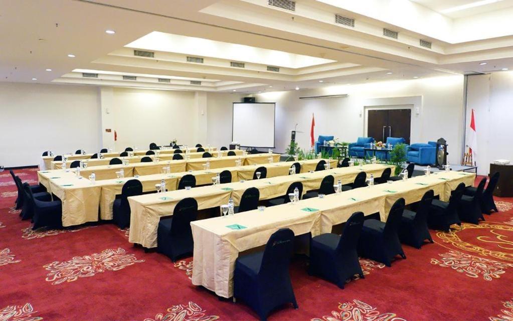Padjadjaran Hotel Богор Экстерьер фото